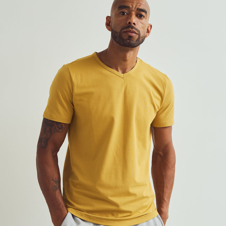 MEN'S V-neck T-shirt