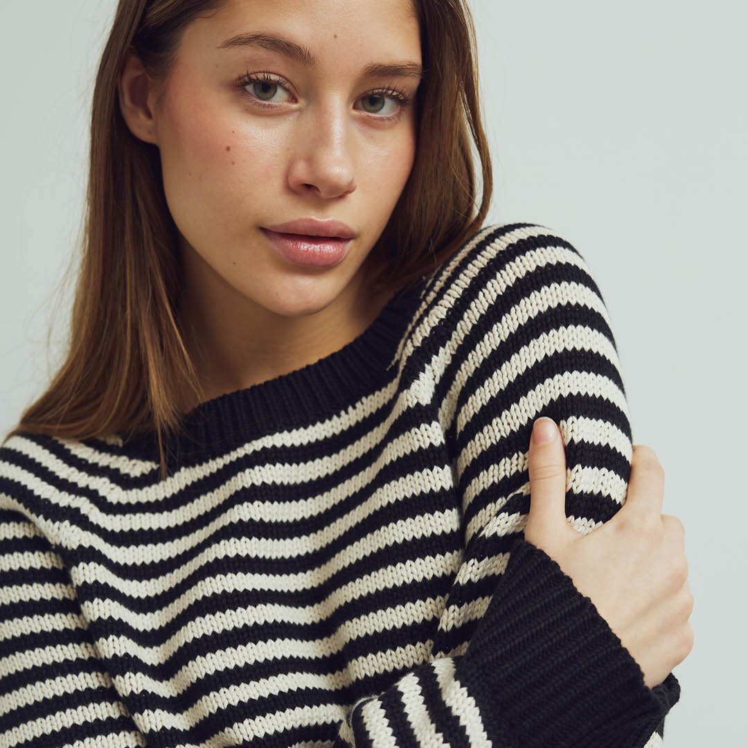 STRIPE KNIT sweater