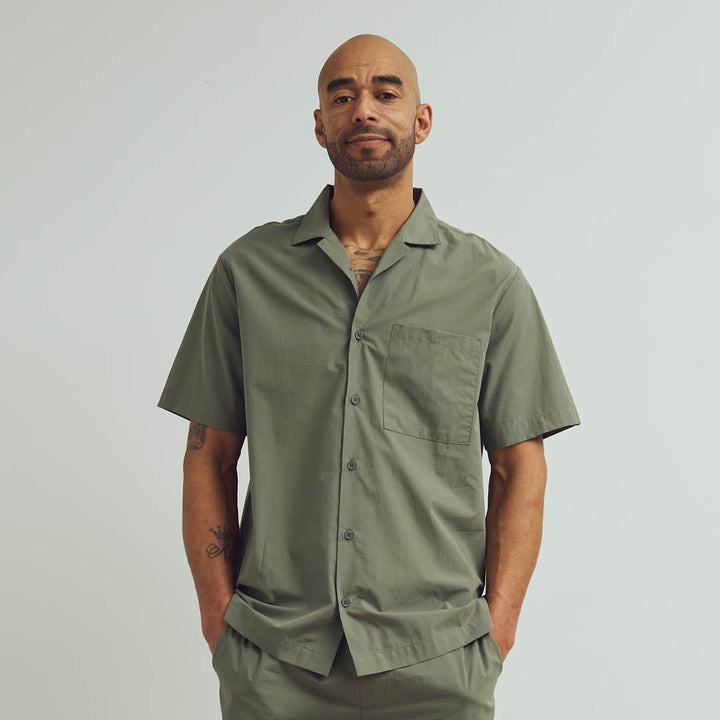 MEN'S poplin shirt