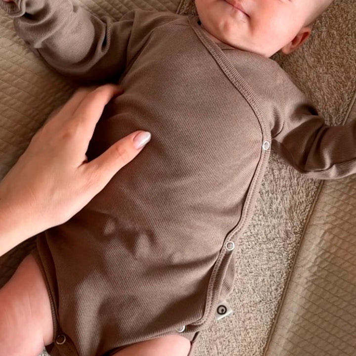 RIB body with cross closure