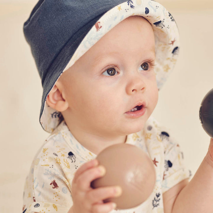 SEA reversible bucket hat