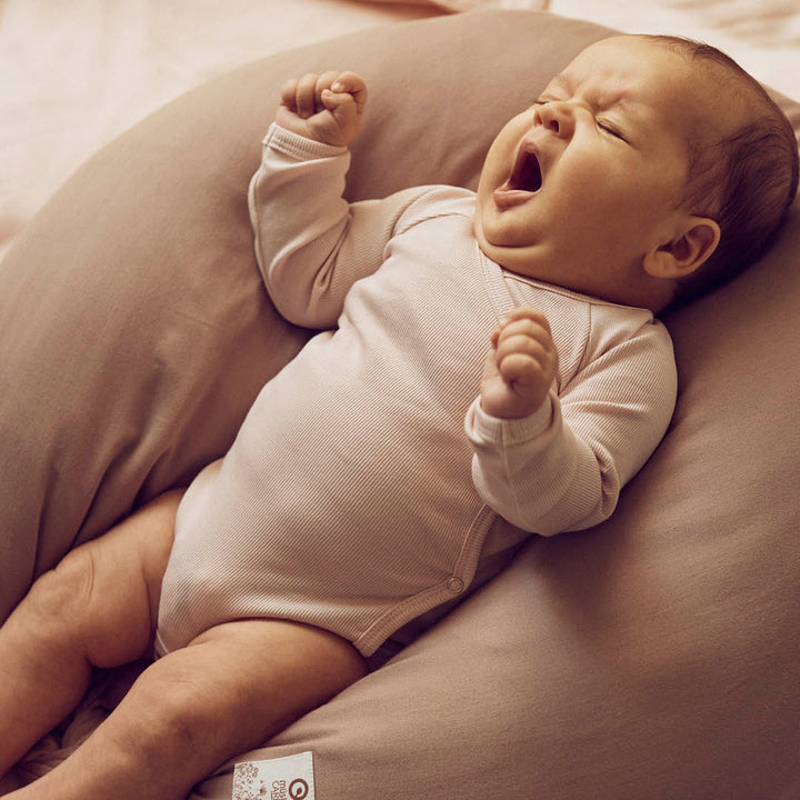 RIB body with cross closure