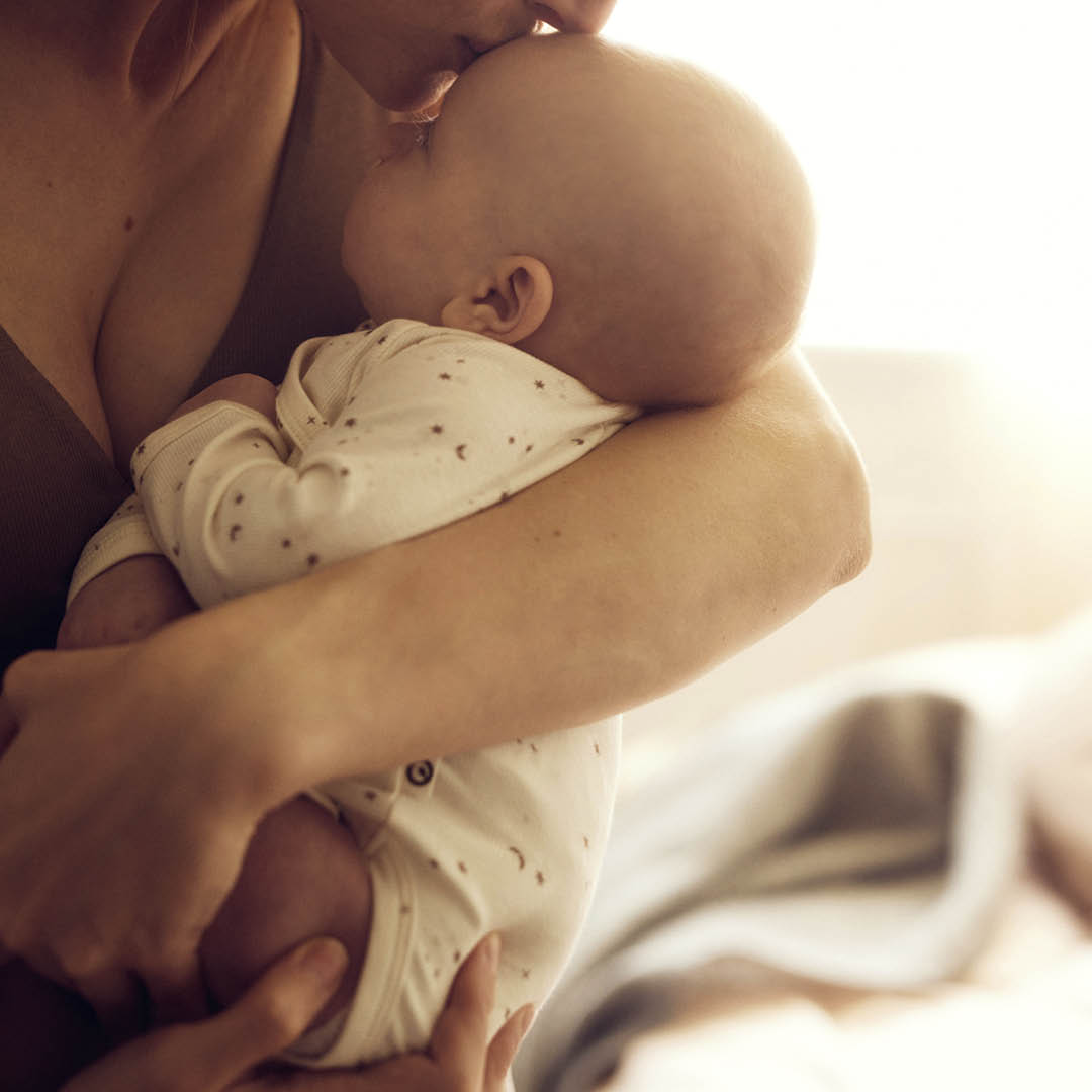 SPARKLE rib body with cross closure