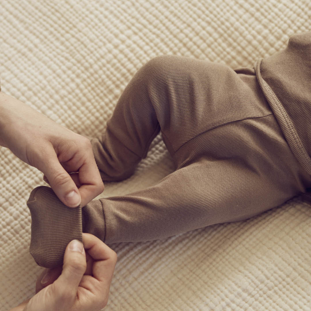 RIB pants with foldable feet