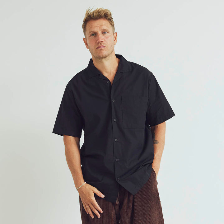 MEN'S poplin shirt