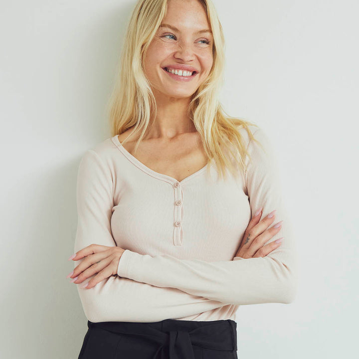 CALM RIB button top