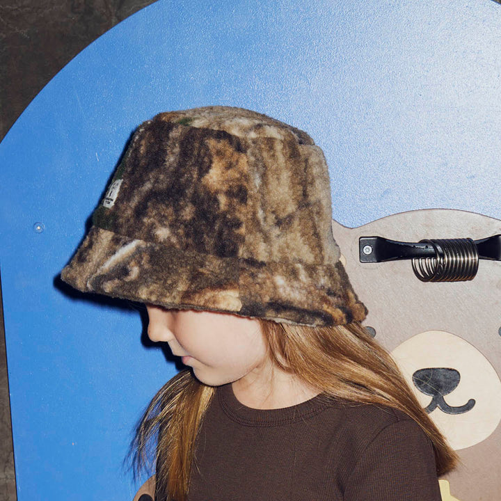 PICKLES teddy fleece bucket hat