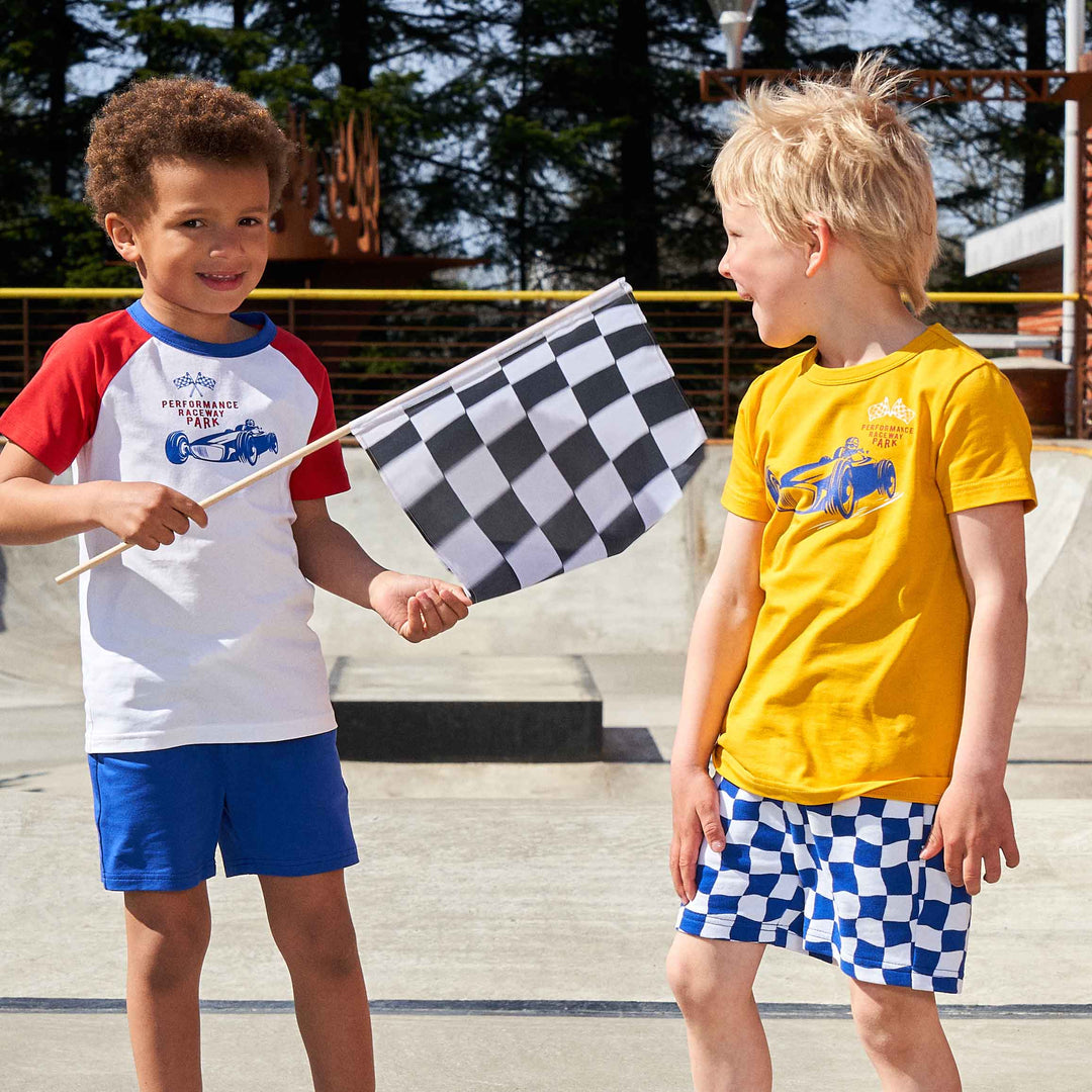 RACING T-shirt with a racecar